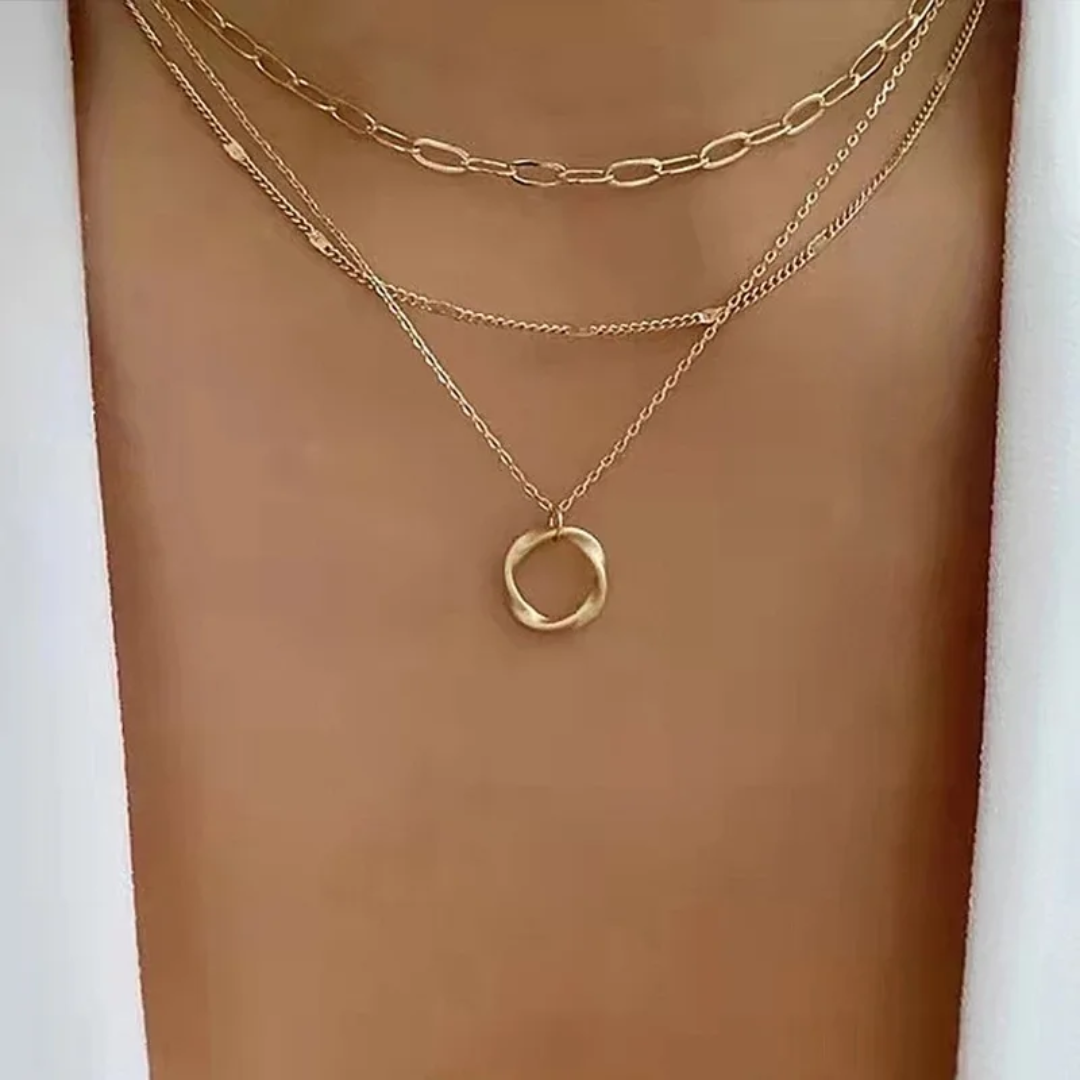 Multilayer Pendant Necklace on Neck Chain Women