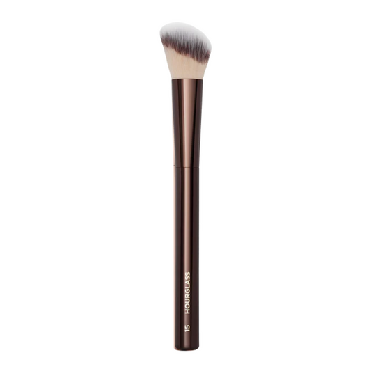 HOURGLASS No. 15 Liquid Blush Brush, Angled Contour Brush